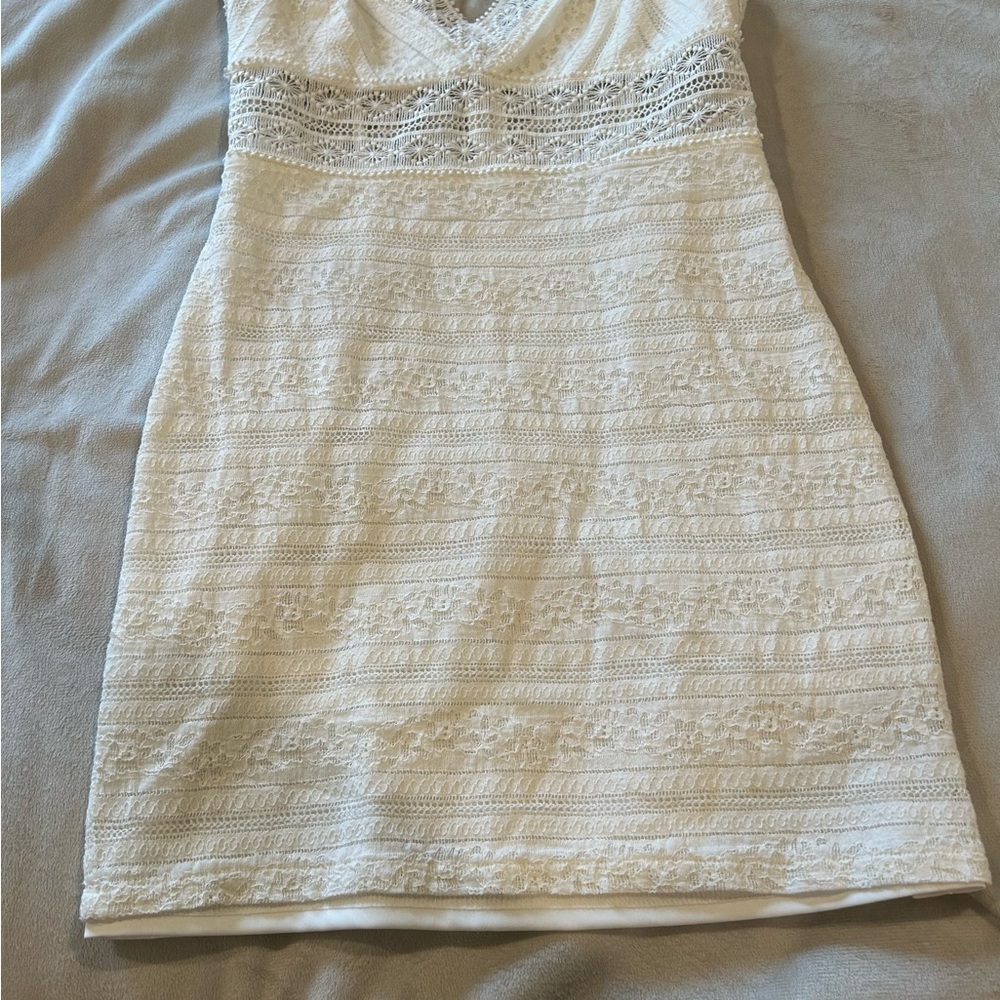 All in Favor White lace dress graduation size S like new - Picture 3 of 9